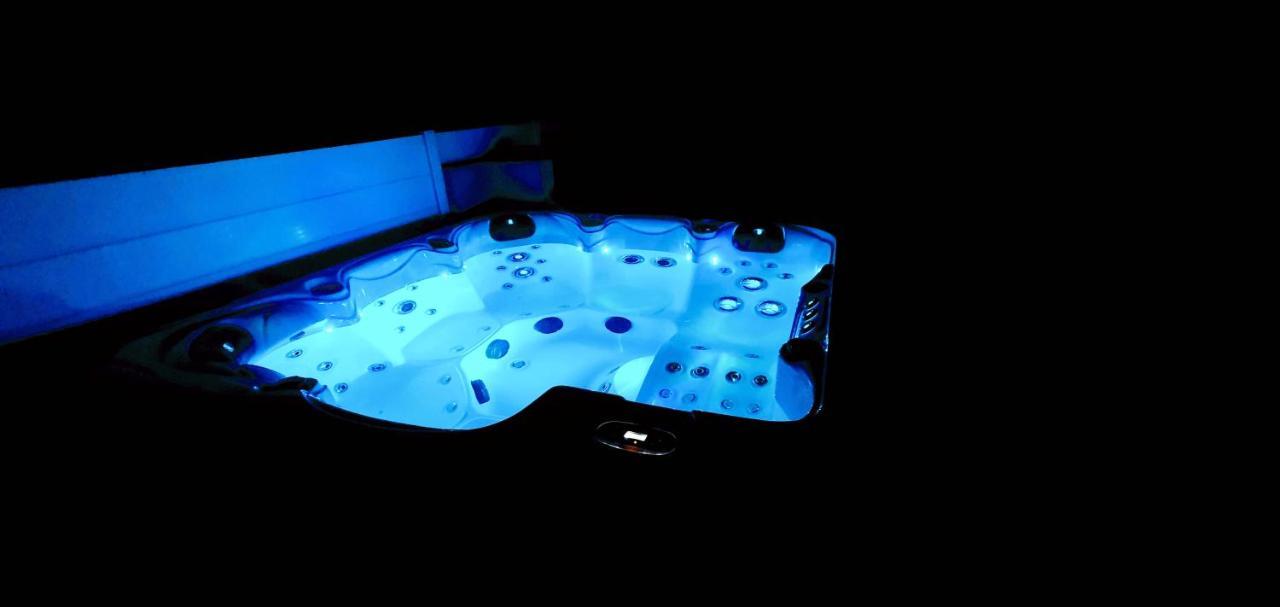 Villa H2O - Jacuzzi & Piscine Chauffee Le Barcares Luaran gambar